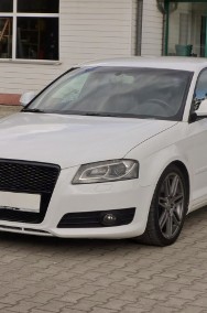 Audi A3 II (8P) S-Line QUATTRO 4 x 4-2