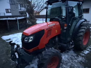 Ciągnik sadowniczy Kubota m9540 narrow-1