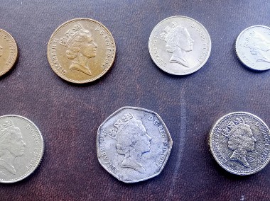 Niezwykła kolekcja monet angielskich 3 portret Królowej Elżbiety ll 1987-97-1