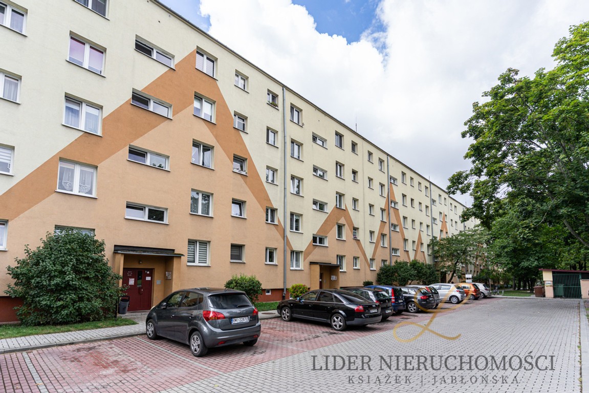 Mielec - 2 pokoje, balkon, I piętro, w centrum