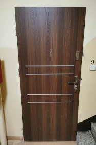 Drzwi z montażem -2