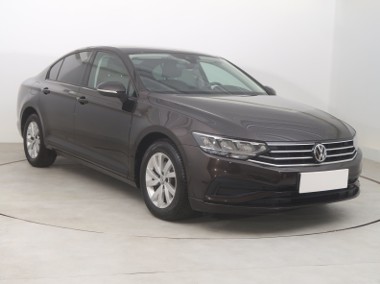 Volkswagen Passat B8 , Salon Polska, Automat, VAT 23%, Klimatronic, Tempomat,-1