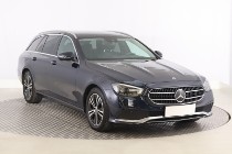 Mercedes-Benz Klasa E , Salon Polska, 1. Właściciel, Serwis ASO, 194 KM, Automat,