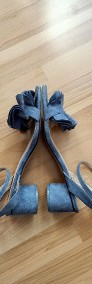 niebieskie, zamszowe sandałki-3
