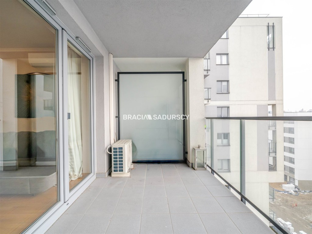 Nowoczesny apartamentowiec w centrum miasta - Ansicht 5