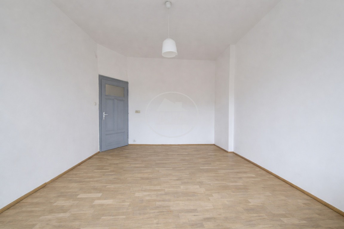 Rozkładowe, Piwnica duża, Dwie strony swiata, Wrocław