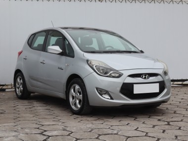 Hyundai ix20 , Klima, Parktronic, Dach panoramiczny,ALU-1