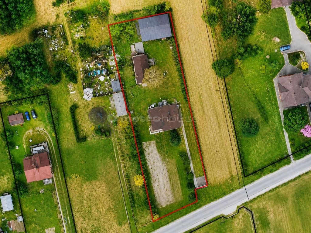 Dom wraz z budynkami gospodarczymi Miedniewice