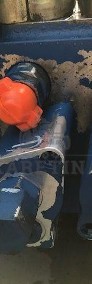Liebherr L544 L550 L554 - Rozdzielacz Hydrauliczny-4