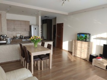 Dwustronne i praktyczne 75m2 mieszkanie - bezpośrednio
