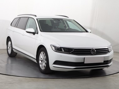 Volkswagen Passat B8 , Salon Polska, Serwis ASO, Navi, Klimatronic, Tempomat,-1