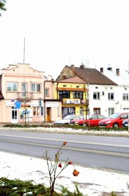 Obiekt komercyjny w centrum Oleszyc-2