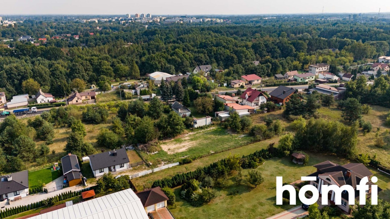 Działka 1175 m² z fundamentami na dom 325 m² – pohled 6