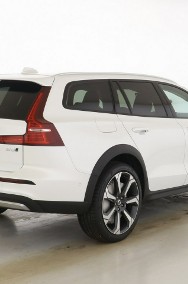 Volvo V60 II V60 Cross Country Volvo V60CC B5(B) Ultimate AWD-2