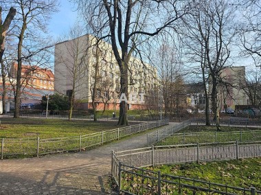 Mieszkanie do remontu blok Dąbrowskiego-1
