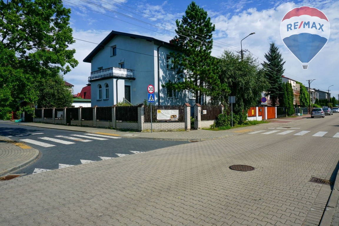 Dom 185m2 z lokalem użytkowym 55m2, Żyrardów
