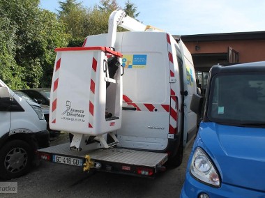 Renault Master Podnośnik koszowy-1