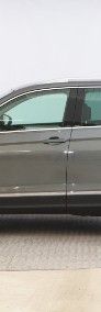 Volkswagen Tiguan , Salon Polska, DSG, Navi, Klimatronic, Tempomat, Parktronic-4
