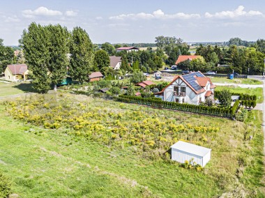 Atrakcyjna działka - 20 arów - 13 km od Wrocławia-1