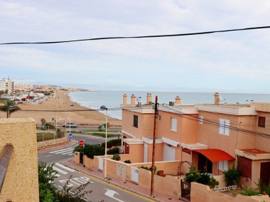 Atrakcyjny apartament nad morzem w słonecznej Hiszpanii-1