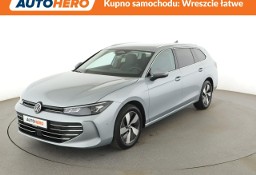 Volkswagen Passat B8 mHEV DSG full LED virtual cocpit navi grzane fotele kamery i czujnik