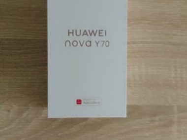 Sprzedam nowy smartfon HUAWEI NOVA Y70 -2