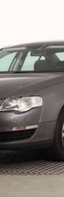 Volkswagen Passat B6 , Klimatronic, Tempomat, Parktronic, Podgrzewane siedzienia,-3