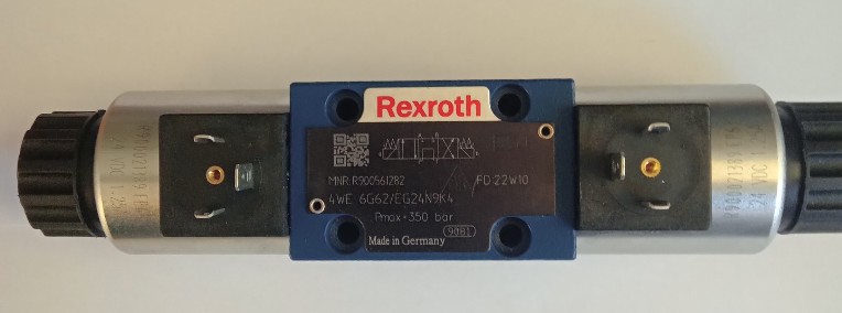 Zawór marki Rexroth R900927356 4WREE 10 E75-2X/G24K31/F1V-1