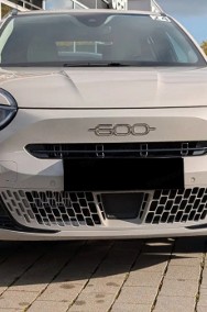 Fiat 600 Icon 1.2 Turbo Hybrid eDCT Icon 1.2 Turbo Hybrid eDCT 145KM-2