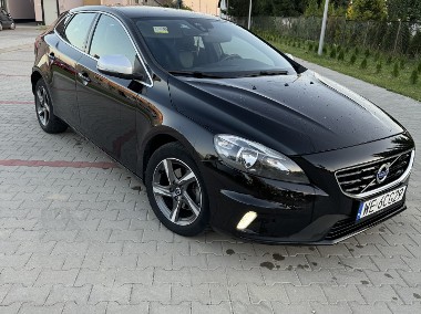 Volvo V40 R-Design-1