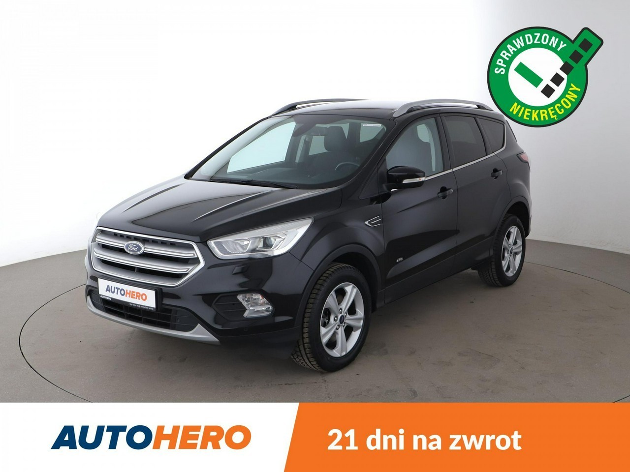 Ford Kuga III ACC, Podgrzewane fotele, hak holowniczy, bluetooth