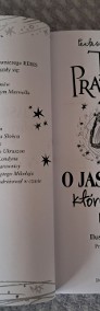 Książka „O jaskiniowcu, który podróżował w czasie” T. Pratchett, do sprzedania-3