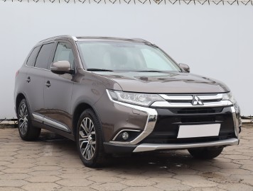 Mitsubishi Outlander III , Salon Polska, GAZ, Automat, 7 miejsc, VAT 23%, Klimatronic,