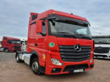 Mercedes-Benz actros-1