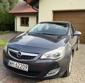 Opel Astra IV 1.7 CDTI Cosmo – 2011 | 236 000 km | 110 KM