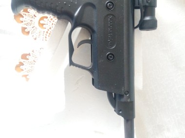 pistolet wiatrówka z laserem-2