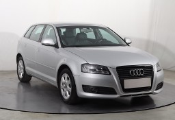 Audi A3 II (8P) , Klimatronic, Tempomat, Parktronic,ALU