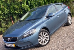 Volvo V40 II