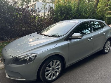 Volvo V40 II-1