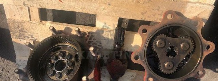 Manitou - Zwolnica Carraro-1