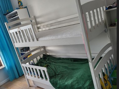 Sosnowe łóżko dziecięce, pojedyncze lub piętrowe-1