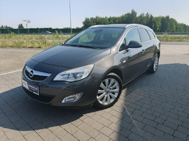 Opel Astra J Astra Sports Tourer-1