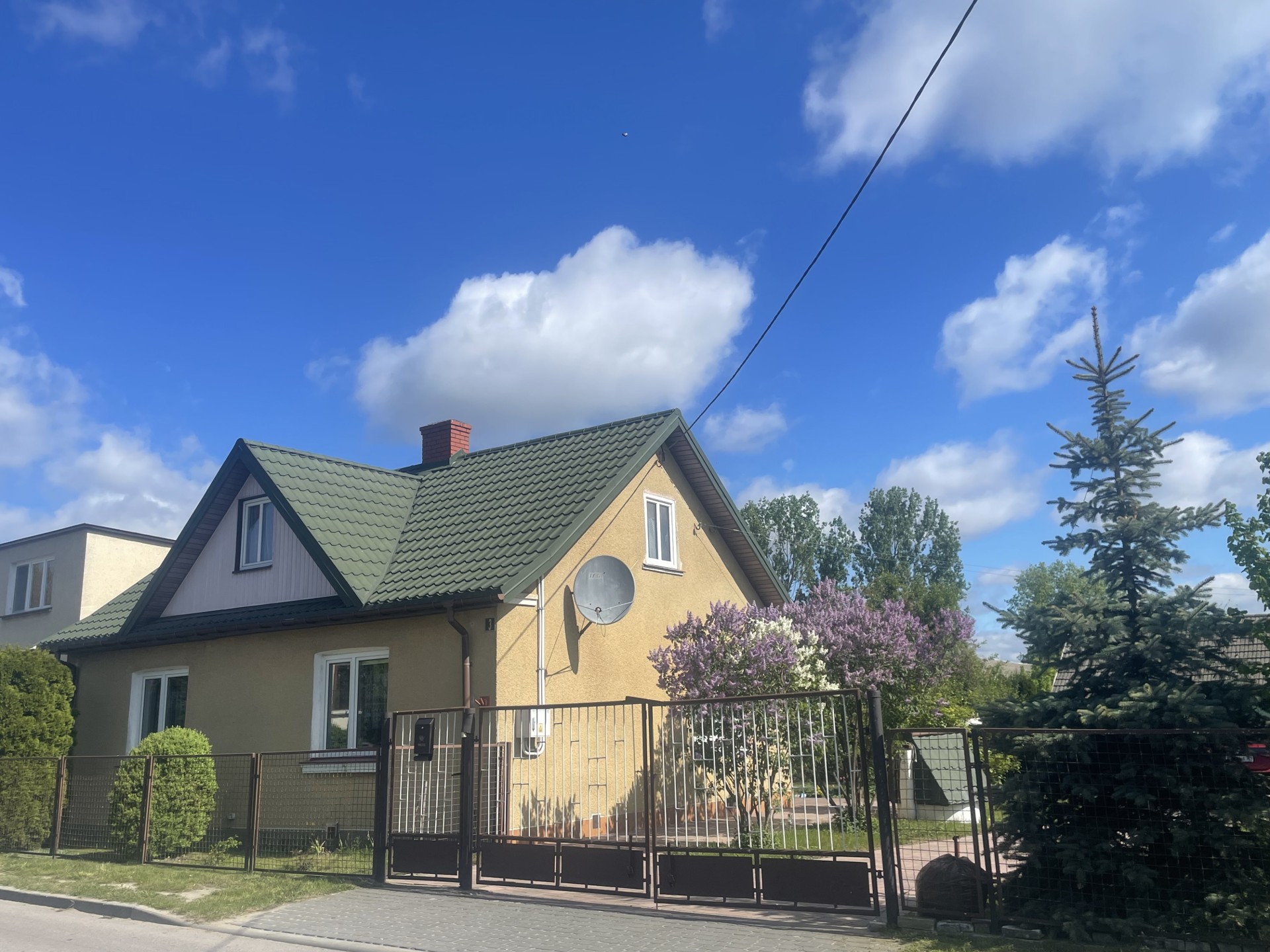 Dom z dużą działką 1048 m² | Garaż | Gotowy do zamieszkania | mazowieckie