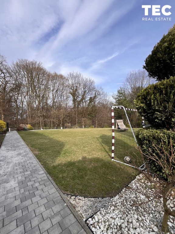 Dom 220 m² | Garaż 2-stan. | Działka 18 ar l - Widok 6