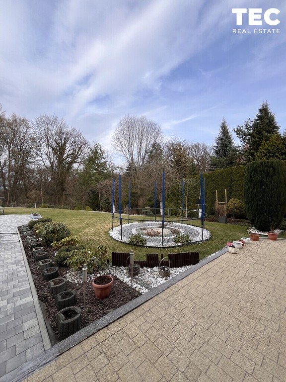 Dom 220 m² | Garaż 2-stan. | Działka 18 ar l - Więcej