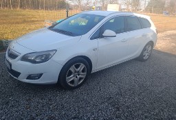 Opel Astra J Sprzedam astre j 2011 rok