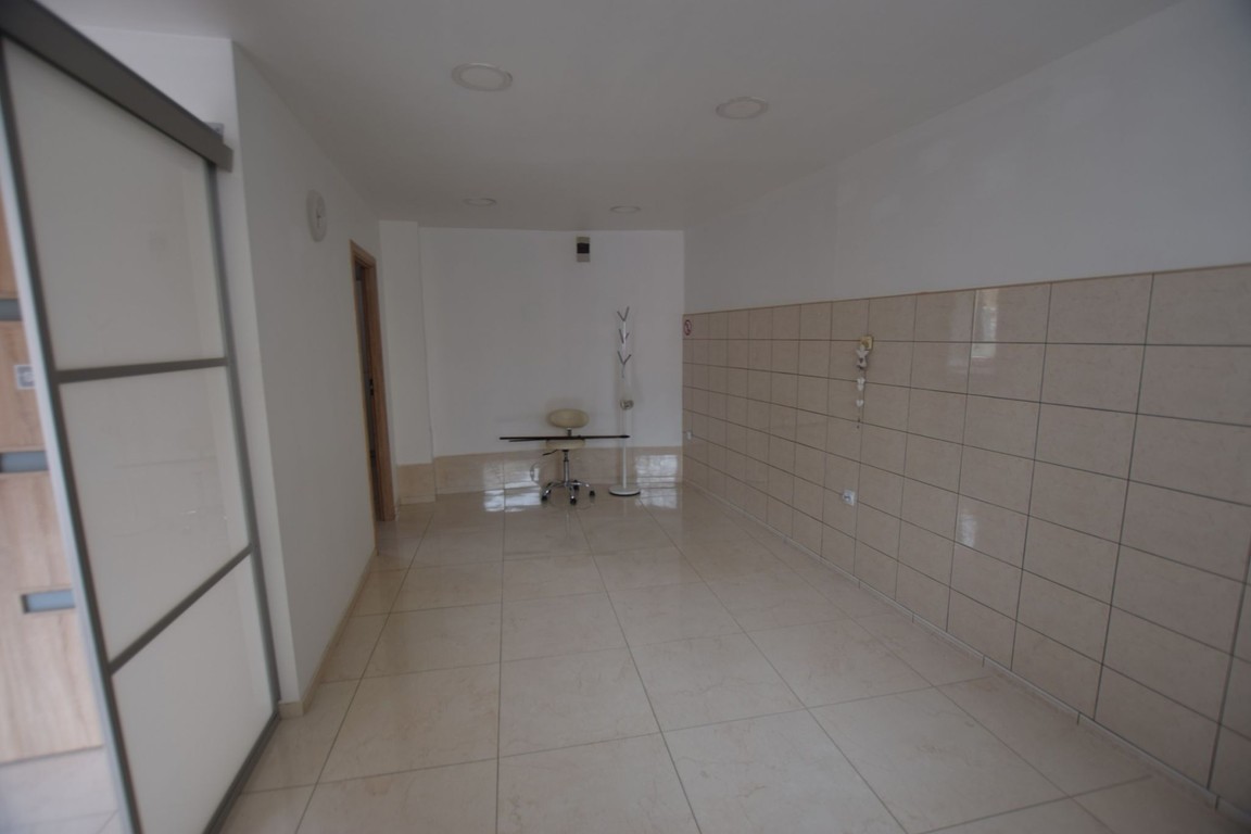 Lokal użytkowy na parterze w Centrum pod dowolną działalność - Widok 3