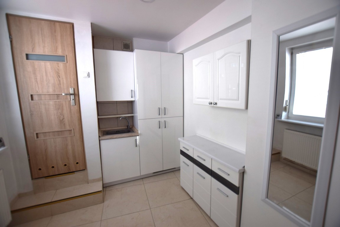 Lokal użytkowy na parterze w Centrum pod dowolną działalność - Więcej
