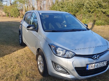 1.2 benzyna, stan bardzo dobry.-1