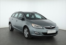 Opel Astra J , Klima, Tempomat, Podgrzewane siedzienia